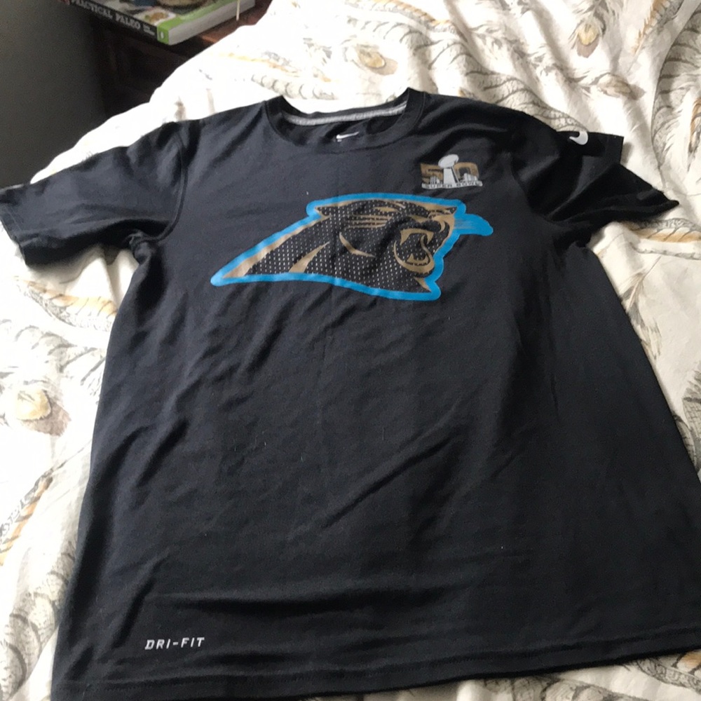 NWOT womens Nike Dry-Fit size small
